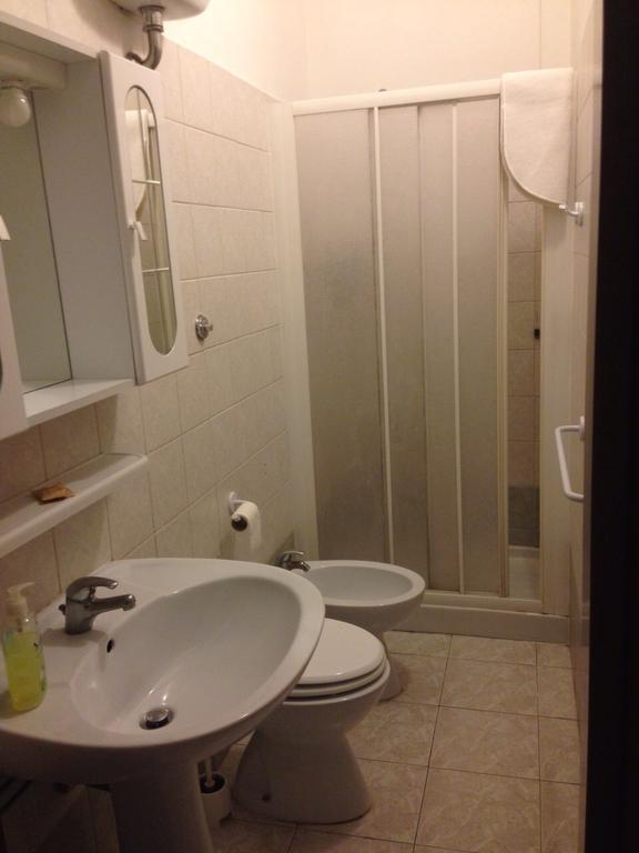 B & B Leonard Acqui Rom Zimmer foto